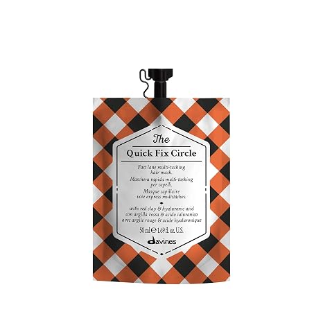 The Quick Fix Circle Multi-Tasking Quick Action Regenerating Hair Mask | Moisturizes and untangles the hair making it soft, silky and workable in 3 min. For all hair types, when in a hurry.