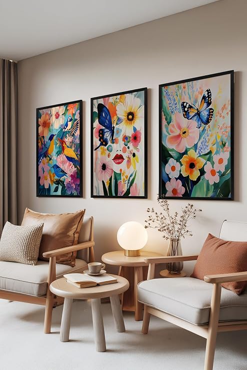 Zestia Siyah Çerçeveli 3’lü Tablo Seti Kelebek ve Çiçekler – Canlı Renkler Oturma Odası Set 30016, 21 x 30