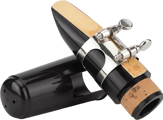 Cecilio B Flat Clarinet Mouthpiece with Ligature, One Reed and Plastic Cap